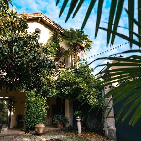 Luxury With A Balcony Lake Lago Maggiore アパート *